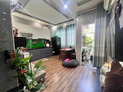 gia đình mình ít người dư share phòng ban công full nội thất