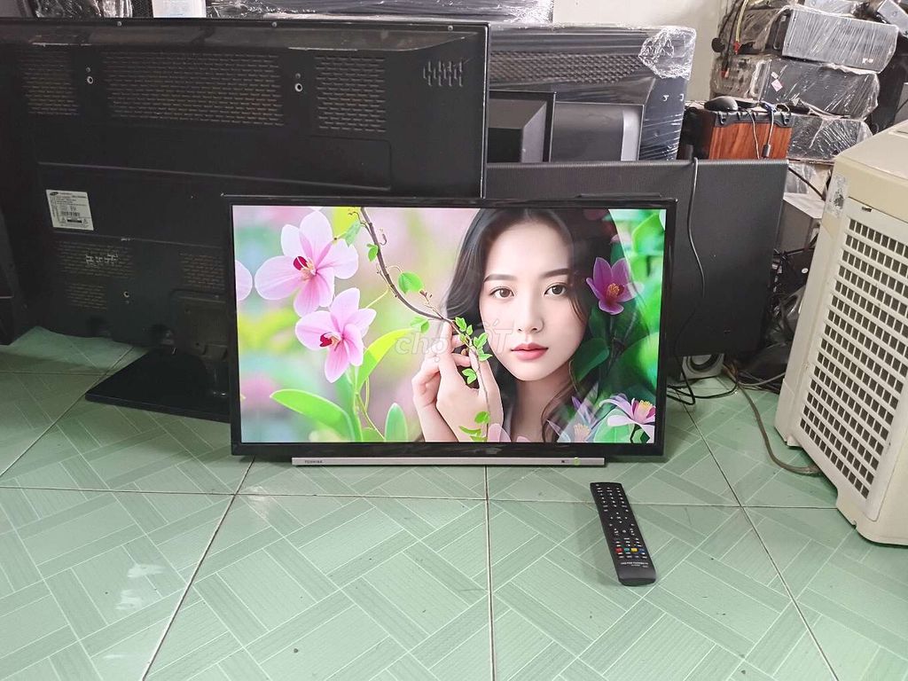 Tivi 32in Smart Toshiba Xem YouTube Sáng Đẹp . Mua bán Tivi, Âm thanh tại Thành phố Biên Hòa Đồng Nai được đăng bởi Điện Tử Nguyễn trung hình 1