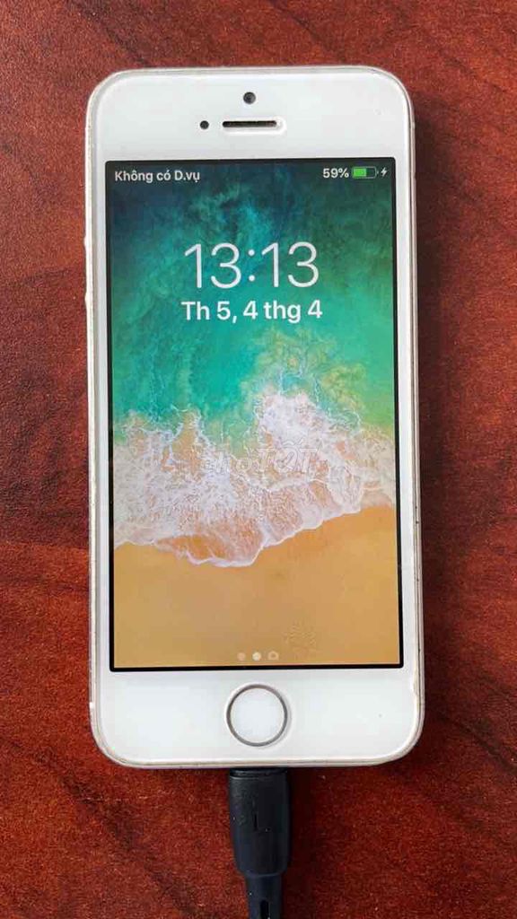 Apple iPhone 5s 16GB Trắng. Mua bán Điện thoại tại Quận Tân Bình Tp Hồ Chí Minh được đăng bởi Quân hình 1