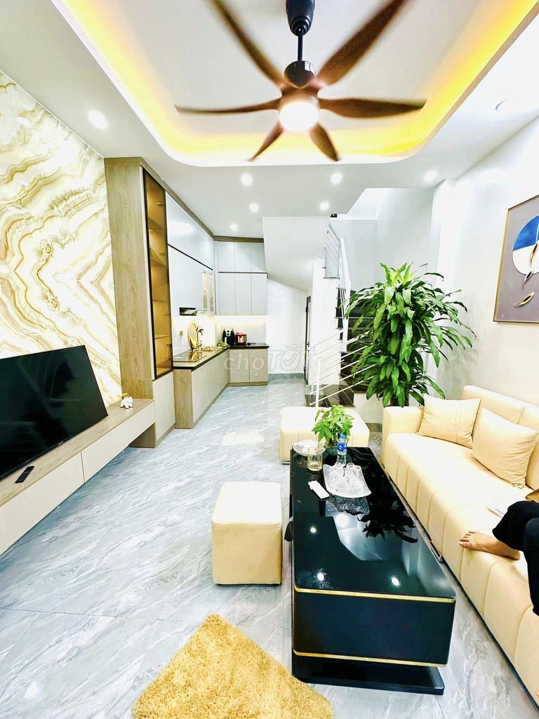 BÁN NHÀ QUAN NHÂN, 35M2, 5.6 TỶ, 2 THOÁNG TRƯỚC SAU SÁNG VÔ CÙNG