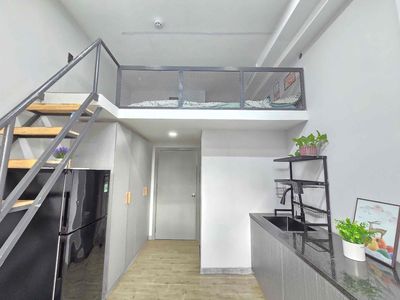 Thuê phòng có gác, cửa sổ sạch sẽ an ninh gần trường GTVT, Hutech