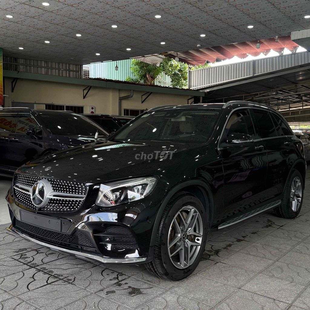 Мерседес-Бенц GLC 300 4MATIC 2019 Черный 7 тыс. км