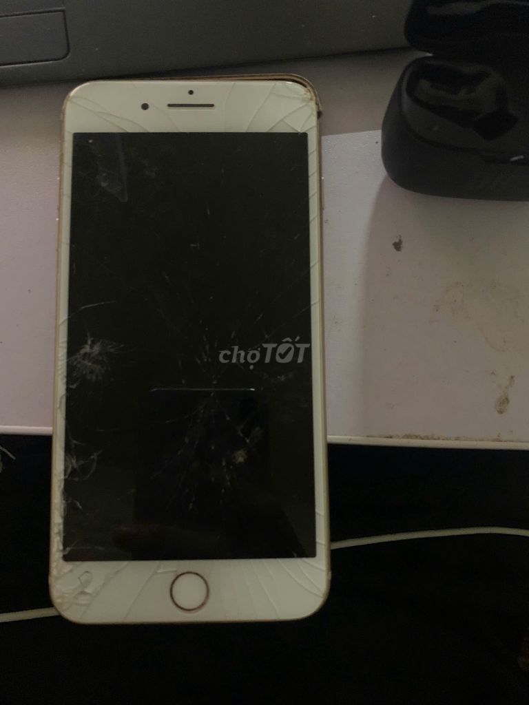 Apple iPhone 8 Plus Vàng hỏng. Mua bán Điện thoại tại Quận Bắc Từ Liêm Hà Nội được đăng bởi Trung Phạm Phú hình 1