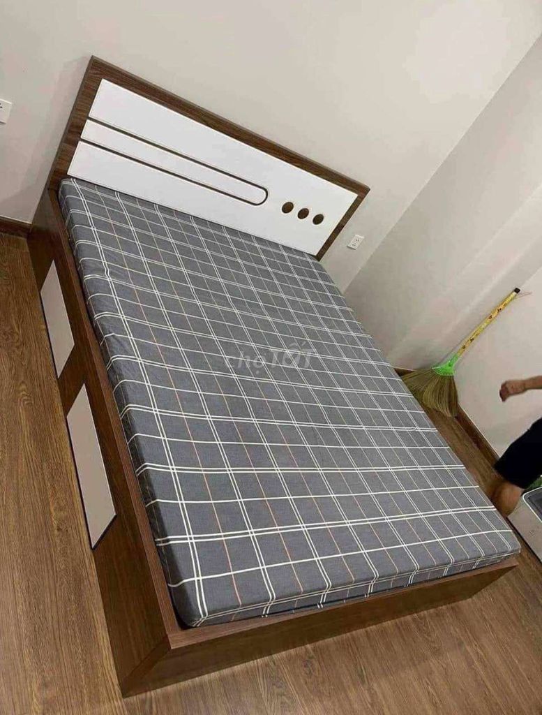 GIƯỜNG GỖ CÔNG NGHIỆP MDF 1M8 2M CÓ HỘP KÉO. Mua bán Giường, chăn ga gối nệm tại Quận Gò Vấp Tp Hồ Chí Minh được đăng bởi Tủ nhựa đài loan hoàng quân hình 1