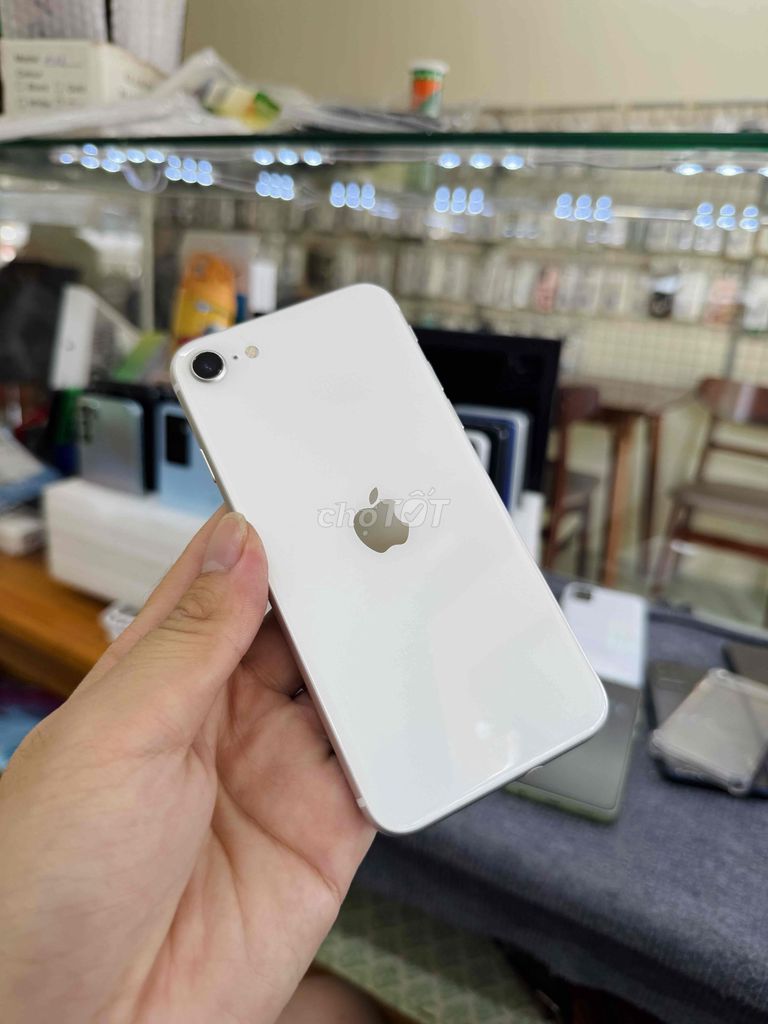 Apple iPhone SE 2 64GB Trắng. Mua bán Điện thoại tại Huyện Tam Bình Vĩnh Long được đăng bởi Trong Tran hình 1