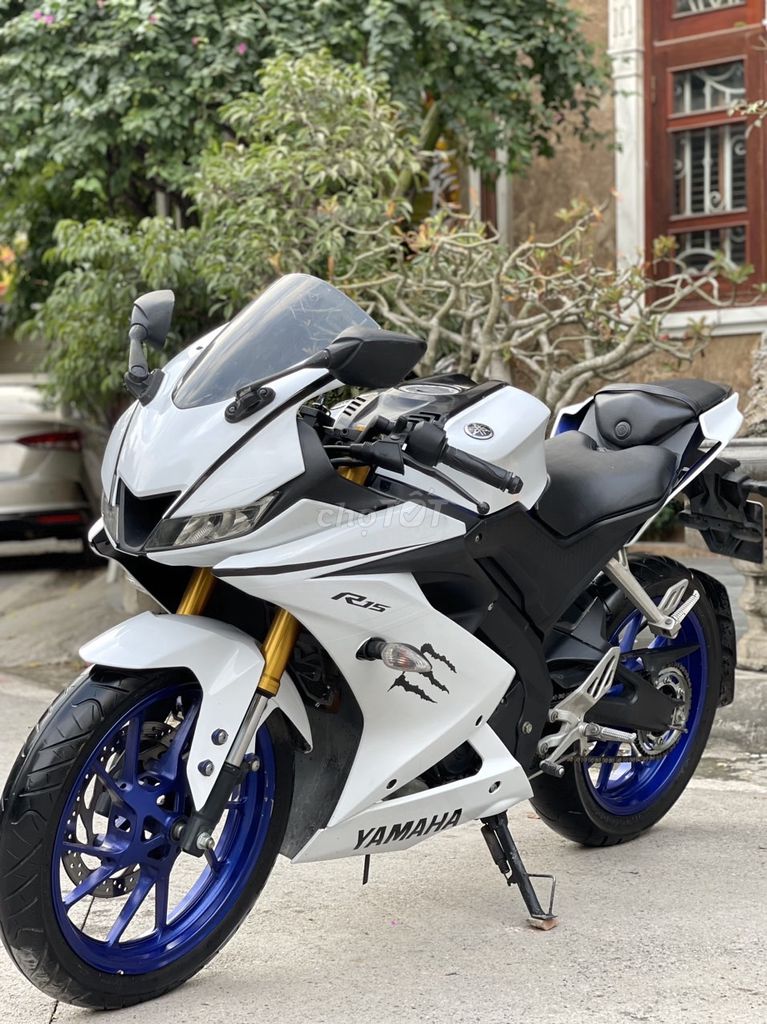 Yamaha R15 Trắng. Mua bán Xe máy tại Quận Hoàng Mai Hà Nội được đăng bởi Phú Lý hình 3