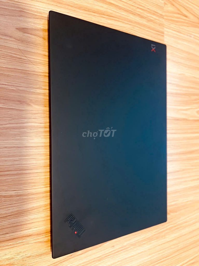 Thinkpad X1 Carbon Gen 6 – Doanh Nhân - rất mới