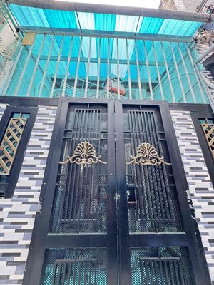 GIÁ  1TỶ8 - BÁN NHÀ - QUẬN 4 – ĐƯỜNG BẾN VÂN ĐỒN - DT 31 M2 (3.1 x 10m
