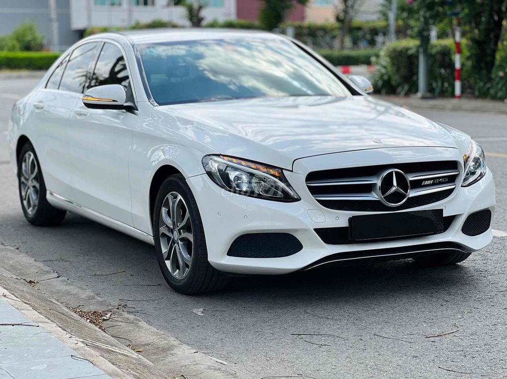 Mercedes Benz C200 2016 Hỗ Trợ Bank 65%. Mua bán Ô tô tại Quận Bình Tân Tp Hồ Chí Minh được đăng bởi Hoàng Thọ hình 6