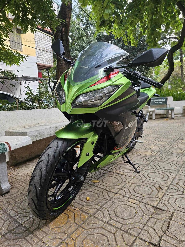 Kawasaki NINJA 300 abs 2018  xe đẹp keng date chot. Mua bán Xe máy tại Quận Cầu Giấy Hà Nội được đăng bởi Tong motor xe may hình 3