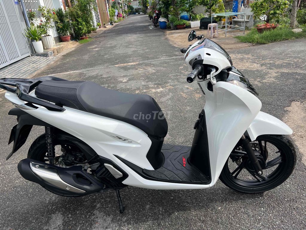 Honda SH125i 2023 белый