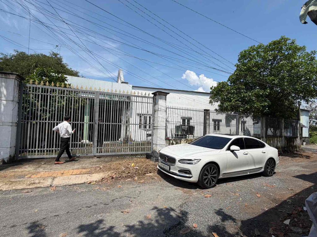 Rent · 3 bd · 400 м² · Huyện Hóc Môn, ул. Đường Trương Thị Như