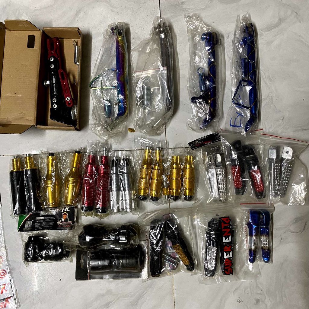 thanh lý nhiều món đồ chơi xe máy mới 100%. Mua bán Phụ tùng xe tại Quận 10 Tp Hồ Chí Minh được đăng bởi nguyễn thịnh hình 9