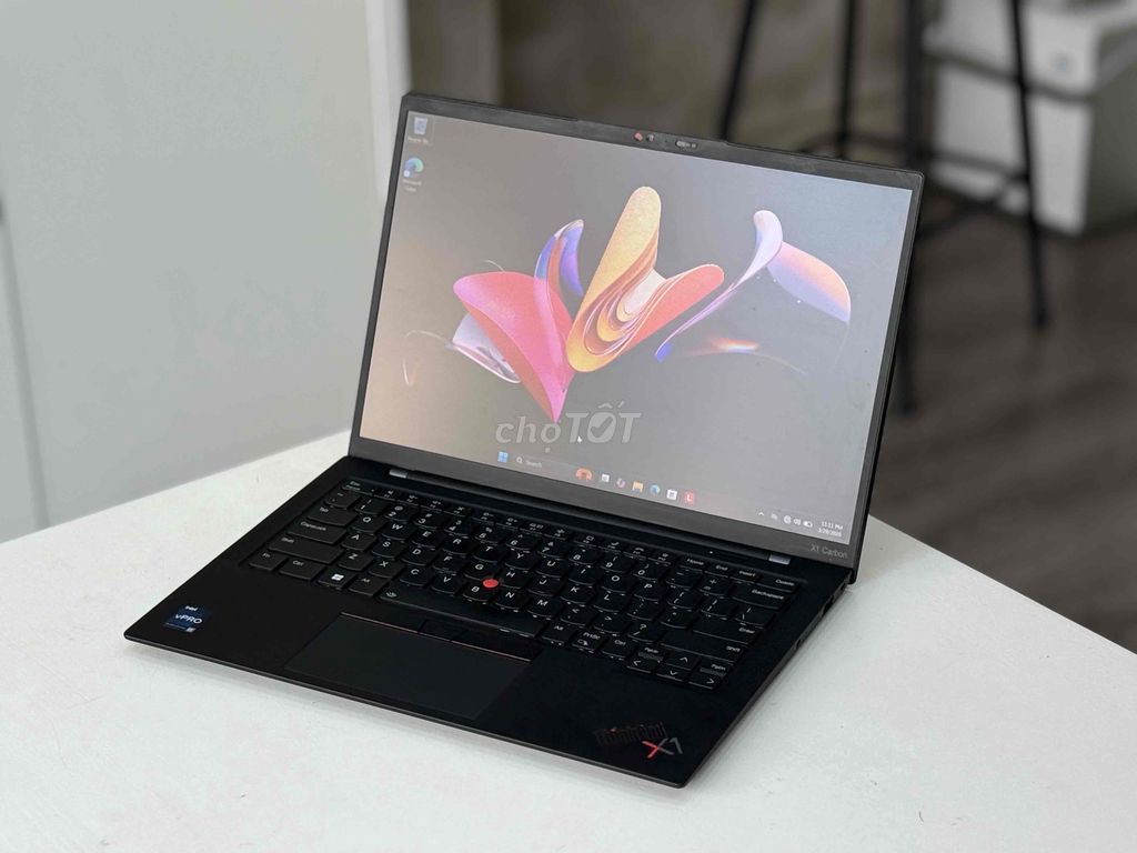 Lenovo ThinkPad X1 Carbon Gen 10. Mua bán Laptop tại Quận 10 Tp Hồ Chí Minh được đăng bởi mạc thành hình 1