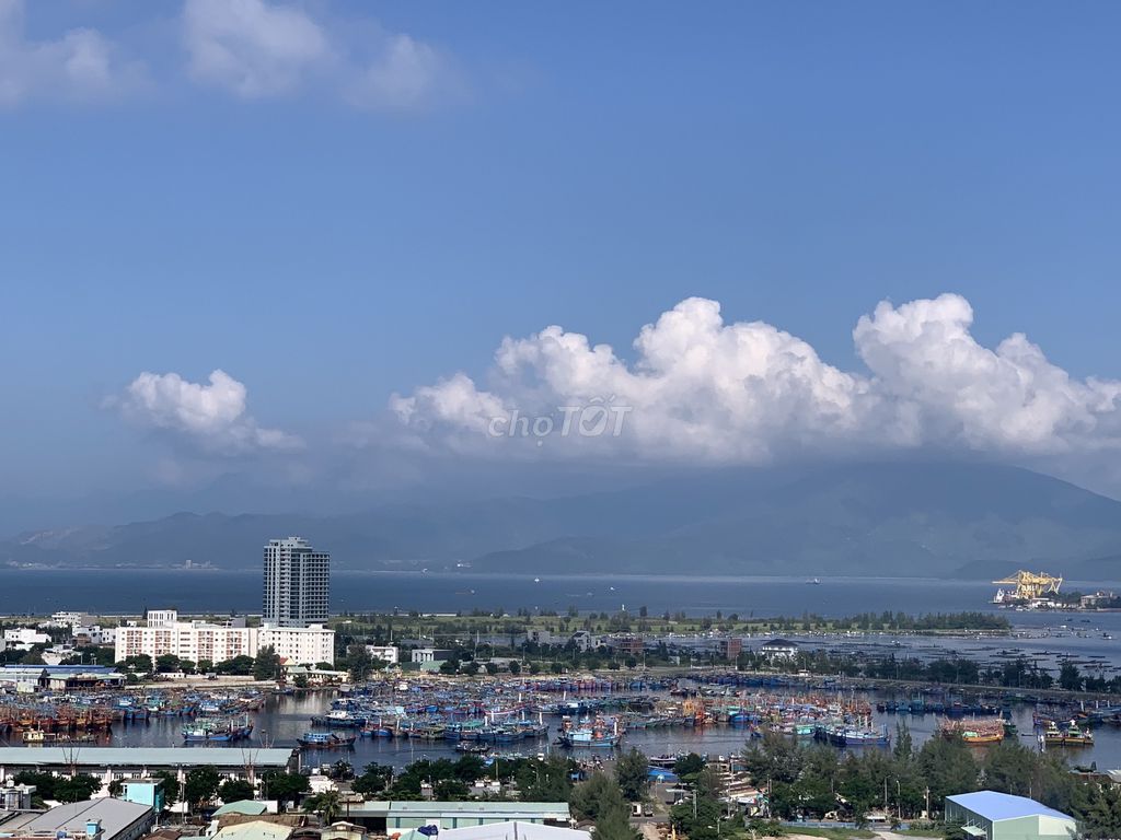 Corner 2-bedroom apartment in Sơn Trà Ocean View — photo 9