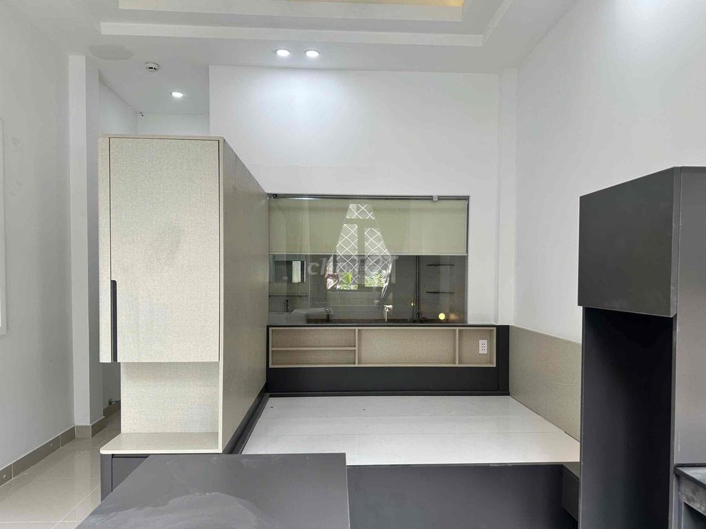 Rent · 1 bd · 38 м² · Quận 10, ул. Cách Mạng Tháng 8
