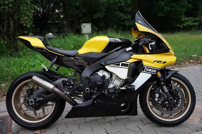 🗽❤️YAMAHA R1 BẢN KỈ NIỆM 60TH . SIU KENG COPT. Mua bán Xe máy tại Thành phố Thủ Đức Tp Hồ Chí Minh được đăng bởi Thi Moto Thủ Đức