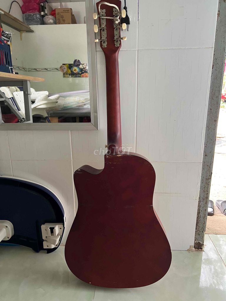 Đàn gitar cho người mới tập chơi