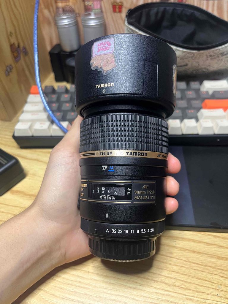 Ống kính Tamron 90mm f2.8 macro Đen. Mua bán Máy ảnh, Máy quay tại Thành phố Thuận An Bình Dương được đăng bởi GNZ TeeDee hình 1