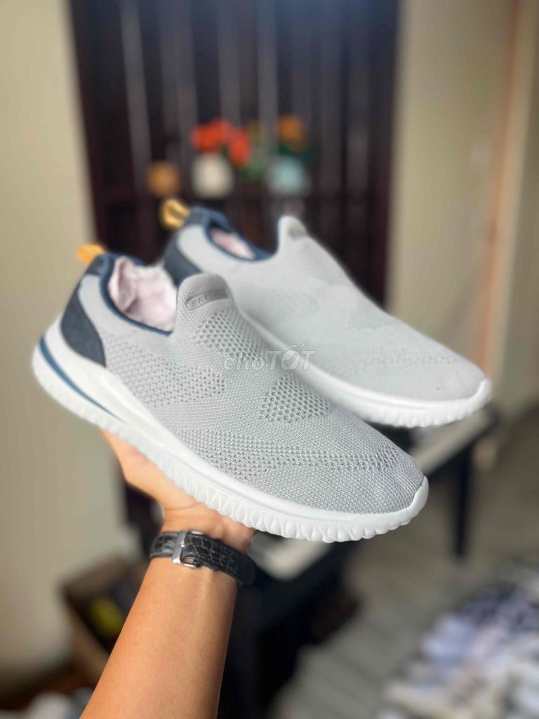 Giày chính hãng Skechers Slip-on - Size 42-43. Mua bán Giày dép tại Thành phố Bà Rịa Bà Rịa - Vũng Tàu được đăng bởi Giày Si chính hãng nhập Thái trực tiếp  hình 1