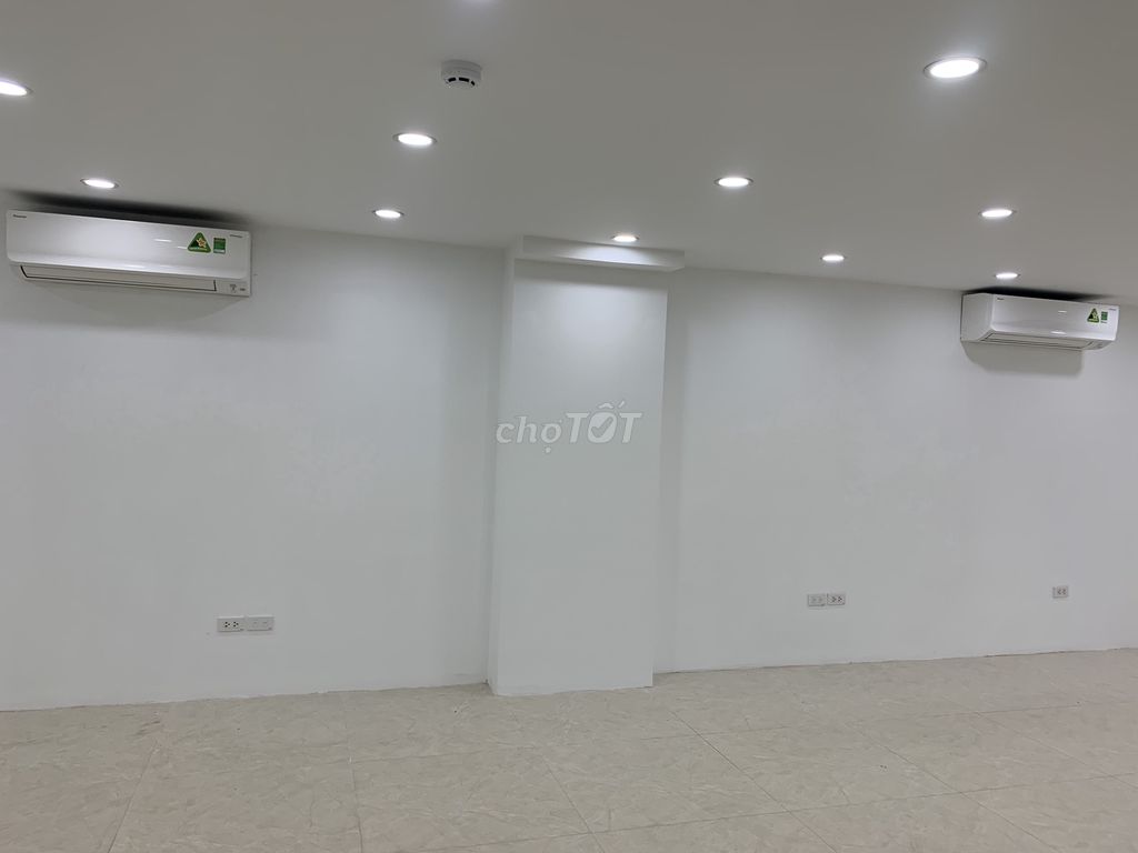 cho thuê vp phố Dịch Vọng Hậu,dtsd 145m – 200m2,giá từ 30tr – 40tr/th