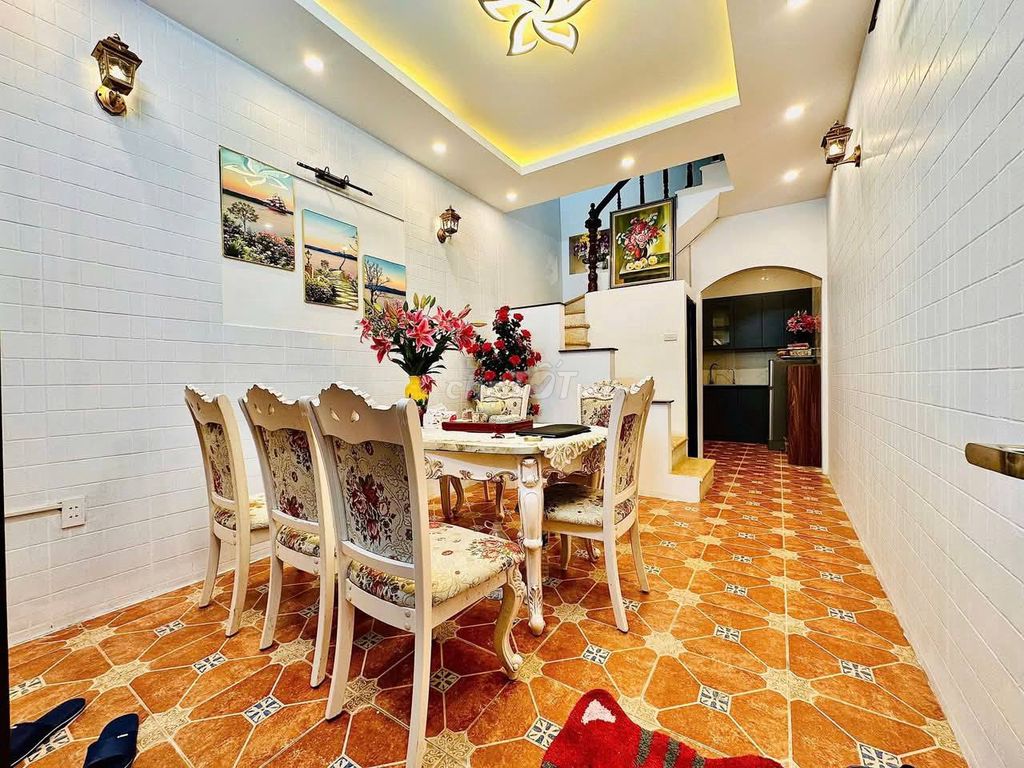 BÁN NHÀ ĐẸP 4 TẦNG ĐỐNG ĐA- 30M2- NGÕ NÔNG- FULL NỘI THẤT- NHỈNH 5 TỶ