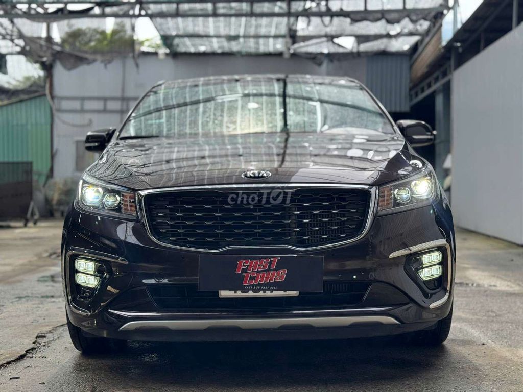 Kia Sedona 2019 2.2D full dầu, màu nâu,44.000 km. Mua bán Ô tô tại Quận Bình Tân Tp Hồ Chí Minh được đăng bởi Son Do hình 1