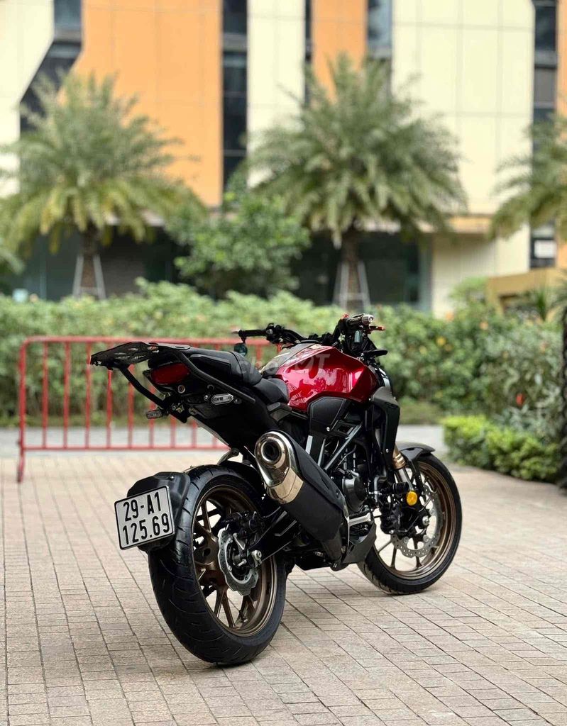 Honda CB 300R 2021 Đỏ 13.000km. Mua bán Xe máy tại Quận Cầu Giấy Hà Nội được đăng bởi Tuấn Việt Motor hình 6