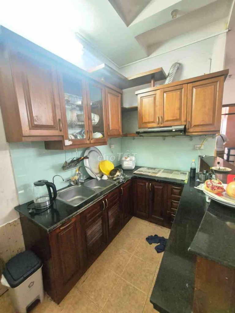 Продается квартира с 2 спальнями на улице Ле Ван Луонг, Кау Гиай, 4 миллиарда долларов