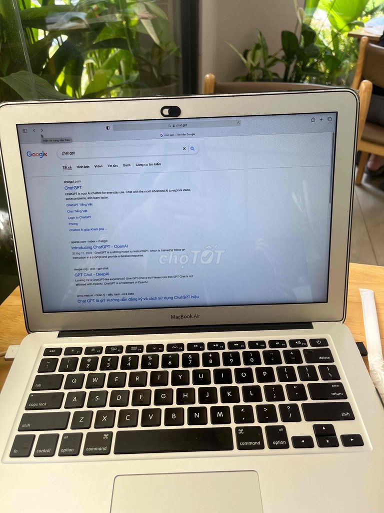 MacBook Air 2017 i5 8GB Bạc. Mua bán Laptop tại Huyện Bình Chánh Tp Hồ Chí Minh được đăng bởi La La  hình 1