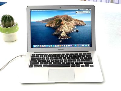MacBook Air 2017/ Nhỏ gọn sang trọng MacOS Mượt