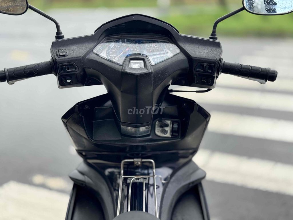 Honda Air Blade 2008 Đen 51000 km. Mua bán Xe máy tại Quận Hải Châu Đà Nẵng được đăng bởi thu mua xe máy cũ tận nhà giá cao hình 11