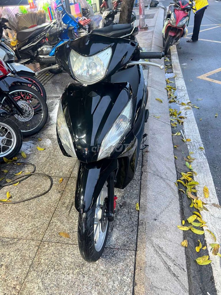 Honda vision 2014 mới 90% biển số thành phố. Mua bán Xe máy tại Quận Tân Phú Tp Hồ Chí Minh được đăng bởi Tuanduy hình 1