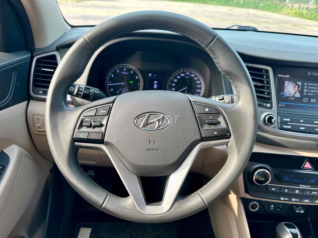 Hyundai Tucson 2018 2.0 AT - 82000 km. Mua bán Ô tô tại Quận Cẩm Lệ Đà Nẵng được đăng bởi nguyễn văn khoa hình 13
