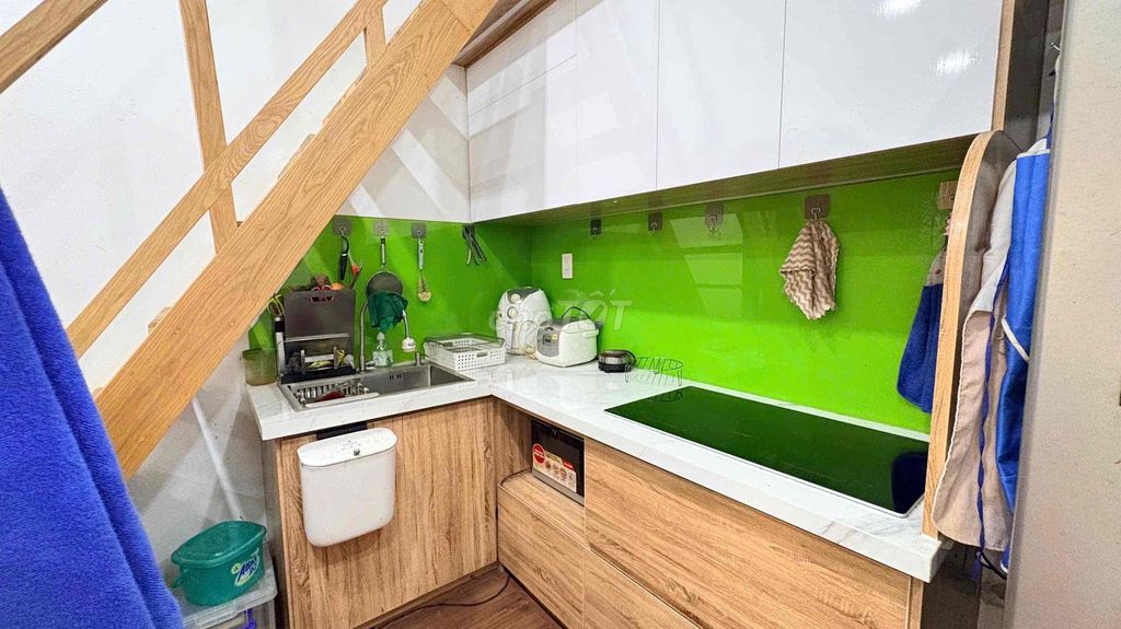 Квартира 3 спальни, балкон, 90м2, люкс-мебель, 1 округ