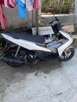 Honda Air Blade Fi 2015 125cc Trắng bạc biển 83. Mua bán Xe máy tại Quận Cái Răng Cần Thơ được đăng bởi Cầm Đồ Minh Tấn