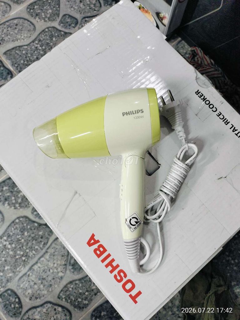 Máy sấy tóc Philips 1200W Vàng nhạt. Mua bán Nội thất, đồ gia dụng khác tại Quận Cẩm Lệ Đà Nẵng được đăng bởi Điện Máy Thái Hiền hình 1