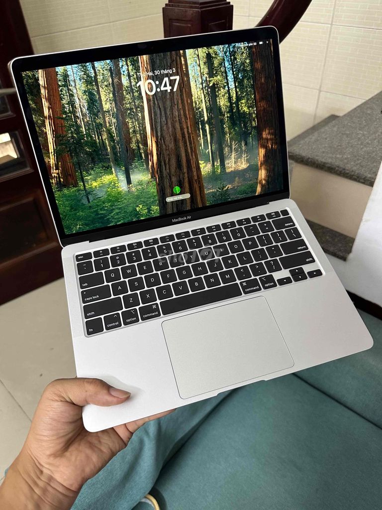 Apple MacBook Air 2020 8GB/256GB Bạc. Mua bán Laptop tại Quận Tân Phú Tp Hồ Chí Minh được đăng bởi Thien An hình 1