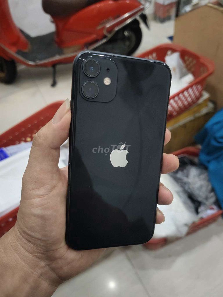 Apple iPhone 11 64GB Đen Đã sử dụng. Mua bán Điện thoại tại Quận Cẩm Lệ Đà Nẵng được đăng bởi Nguyễn Đức Ngà hình 1
