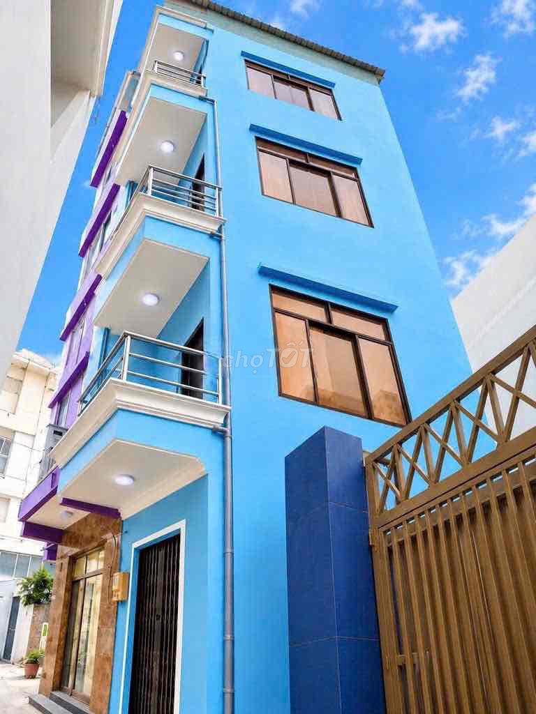 Rent · 4 bd · 12 м² · Quận 10, ул. Hẻm 493 Cách mạng tháng 8