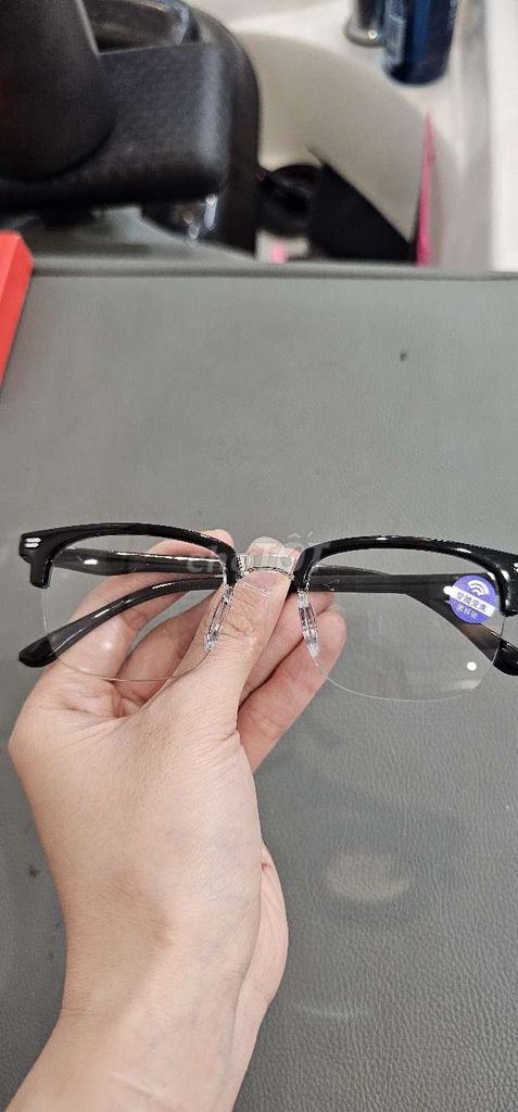 Kính đọc sách. Mua bán Sở thích khác tại Quận Hà Đông Hà Nội được đăng bởi Tran Linh hình 1