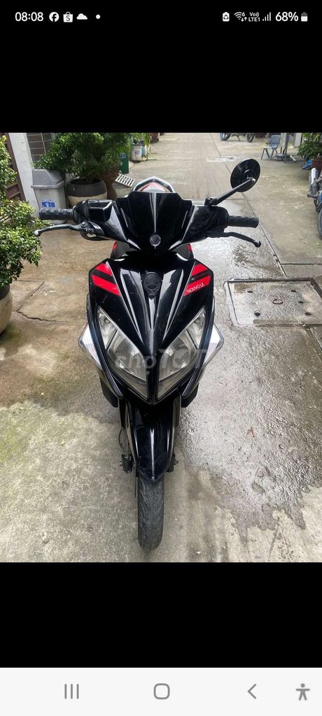 Xe máy Yamaha Nouvo 4 màu đen đỏ, đời 2012. Mua bán Xe máy tại Quận 8 Tp Hồ Chí Minh được đăng bởi  Ngô Văn  Phúc  hình 4