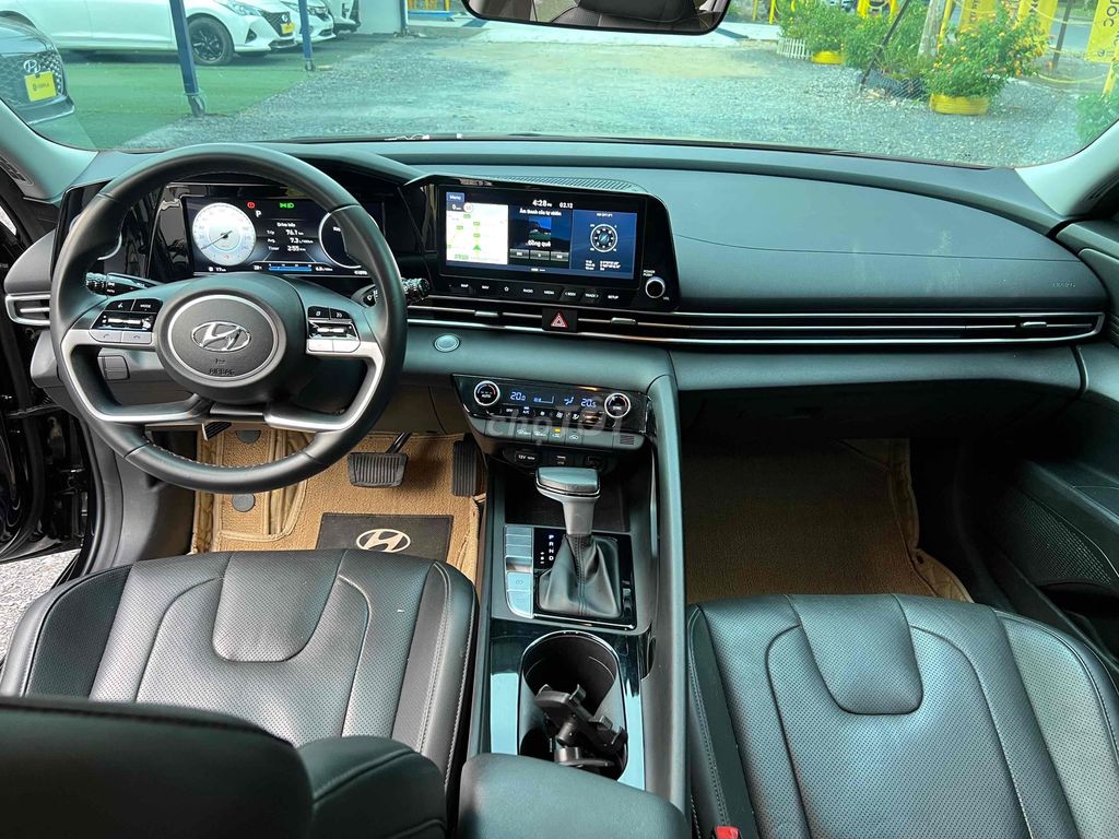 Hyundai Elantra 2023 1.6 AT Đặc biệt - 555Tr. Mua bán Ô tô tại Quận Ninh Kiều Cần Thơ được đăng bởi Chuyên Mua Bán Ô Tô Qua Sử Dụng Carpla Cần Thơ hình 11