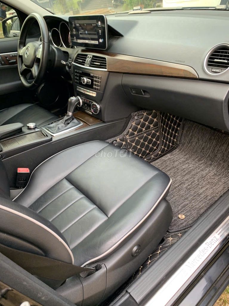 Mercedes Benz C Class C250 2014. Mua bán Ô tô tại Quận Long Biên Hà Nội được đăng bởi Auto Tuấn Huyền hình 10