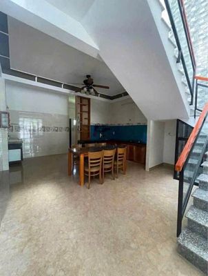 Аренда · 2 комн. · 100 м² · Quận Cẩm Lệ, ул. Đường Phan Thao