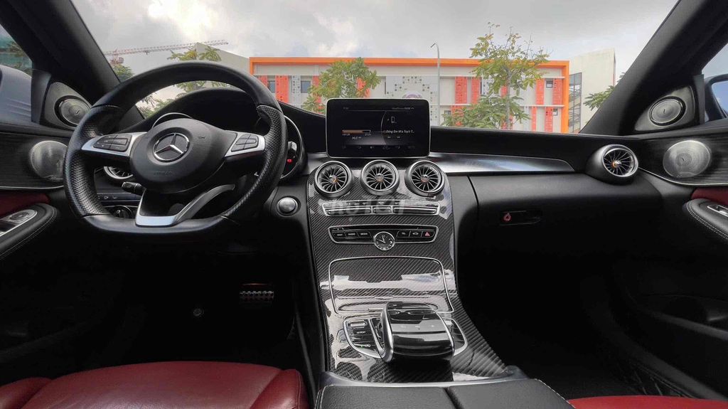 Mercedes Benz C Class 2016 C300 AMG - 95000 km. Mua bán Ô tô tại Quận Long Biên Hà Nội được đăng bởi Mr Tài Oto hình 6