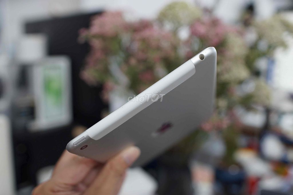 iPad Mini 4 silver 128Gb có 4G - máy zin99% pin91%. Mua bán Máy tính bảng tại Quận 5 Tp Hồ Chí Minh được đăng bởi Lê Trọng Tấn hình 6