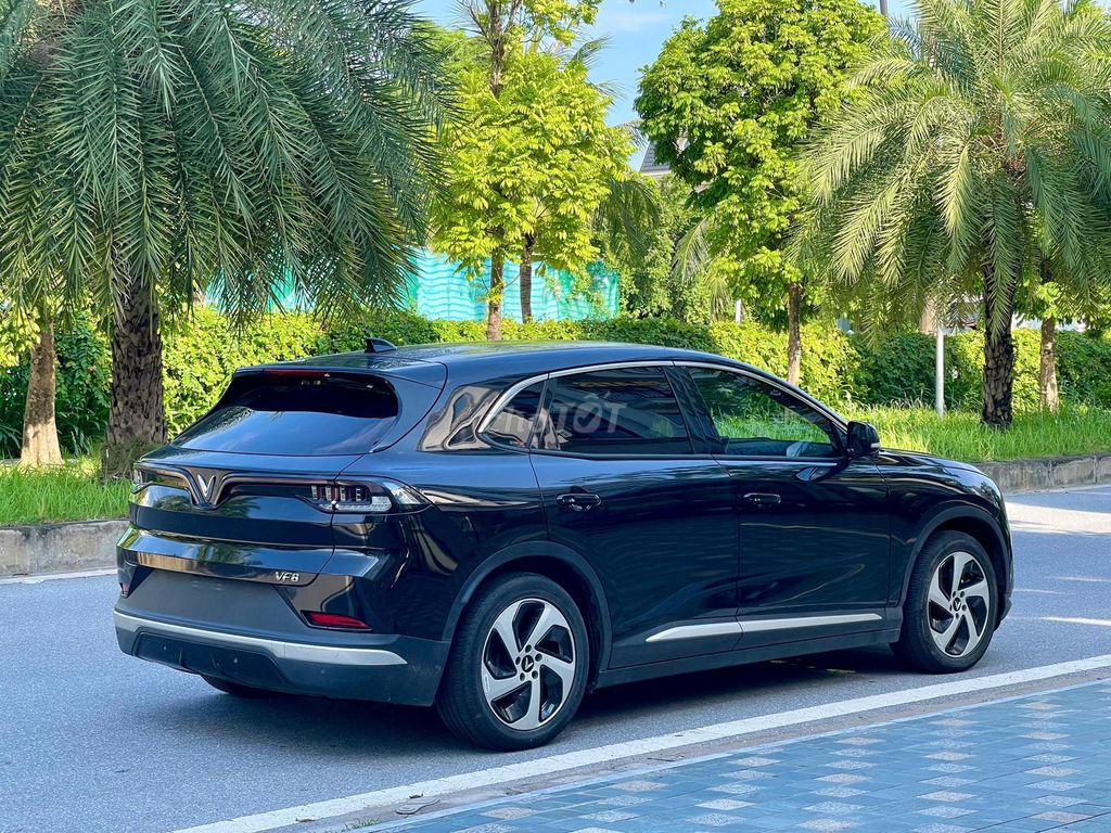 Vinfast VF8 Eco 2023 Pin CATL - Ưu đãi tổng 120TR. Mua bán Ô tô tại Quận Thanh Xuân Hà Nội được đăng bởi Mr Phúc Vinfast lướt hình 12