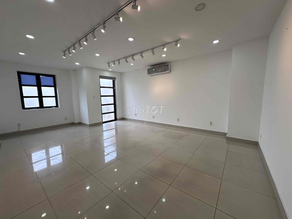 VĂN PHÒNG CITYLAND – MẶT TIỀN ĐƯỜNG SỐ 3, 100M²