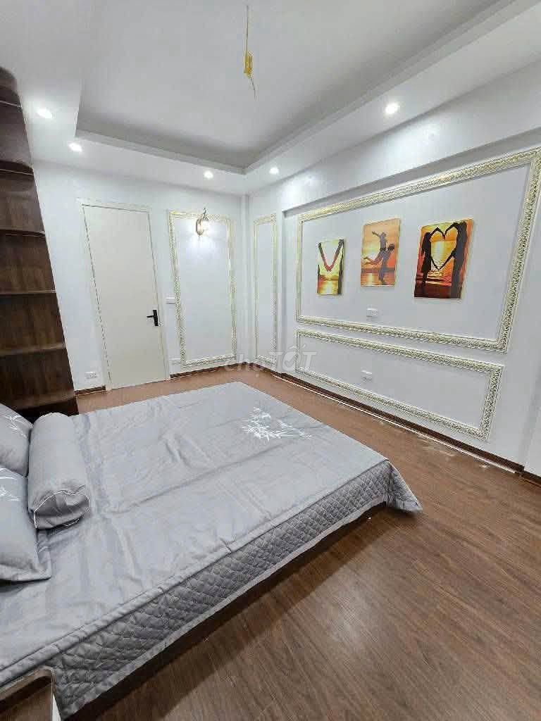 4-этажный дом площадью 32 м² в аренду, 3 спальни, Хоанг Май